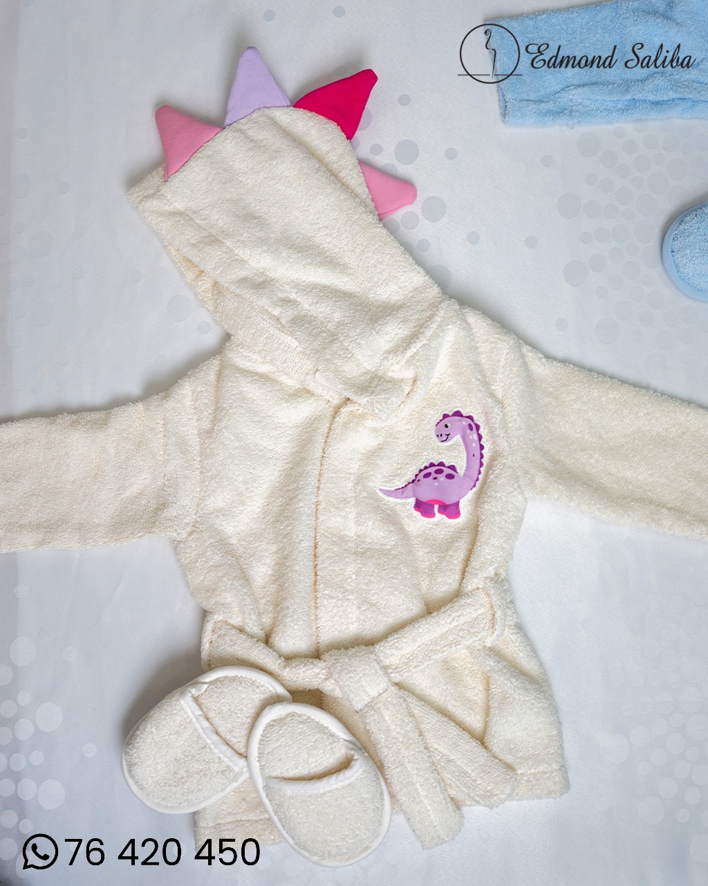 Baby Bathrobe white/purple with slippers